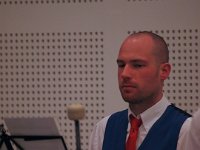 PB177346_001