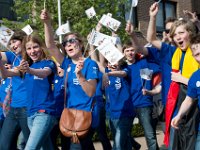 jeugdfanfare in de optocht 4 mei 2013 34